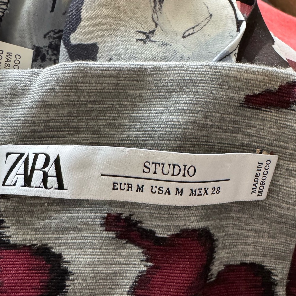 Zara Studio Limited Edition Grey Burgundy Floral Midi Skirt M High Waist Pleated - Picture 6 of 12
